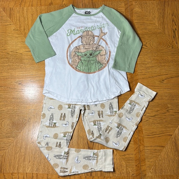 Star Wars Other - STAR WARS Mandalorian Women’s Pajama Set